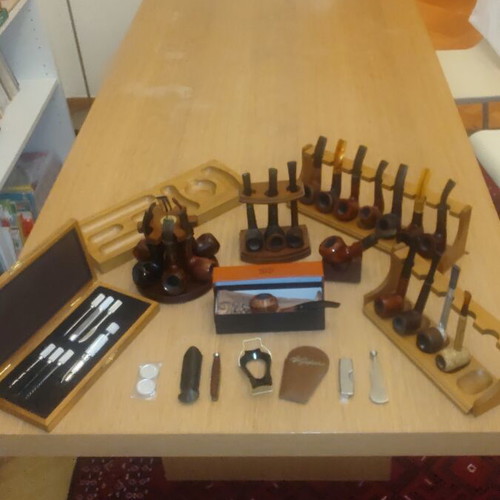 Pipe collection like new, handmade authentic pipes and accessories