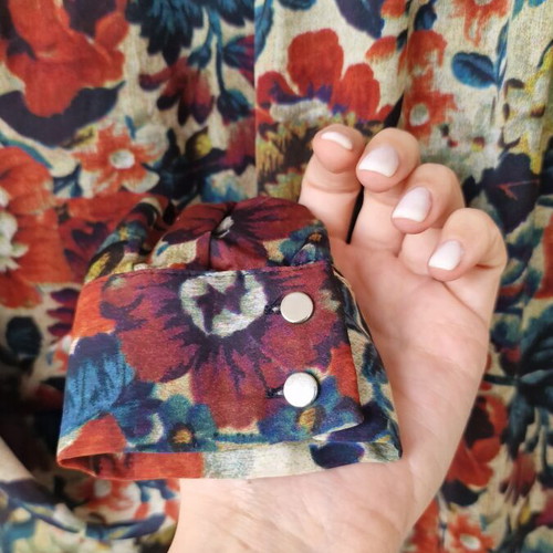 Mango shirt used floral design size S oversized model