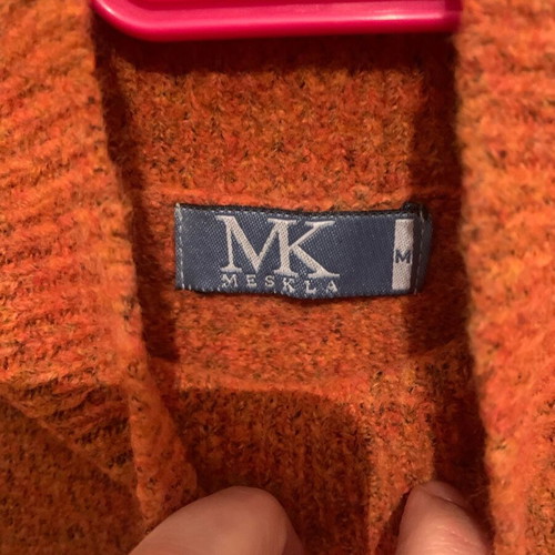Orange sweater like new, size M