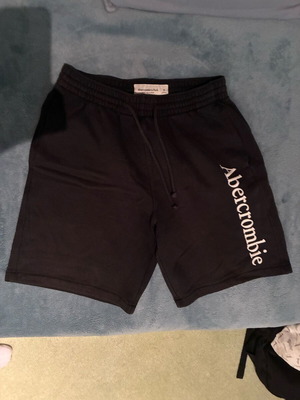 Abercrombie shorts XS black like new
