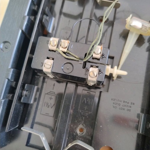 Doorbell with Batteries and Mercury like new, model K103 20x20