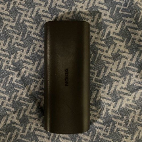 Nokia mobile phone with buttons like new