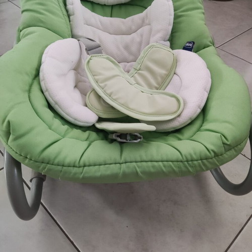 Chicco Mia Baby Bouncer 0m+ green with white cushions like new