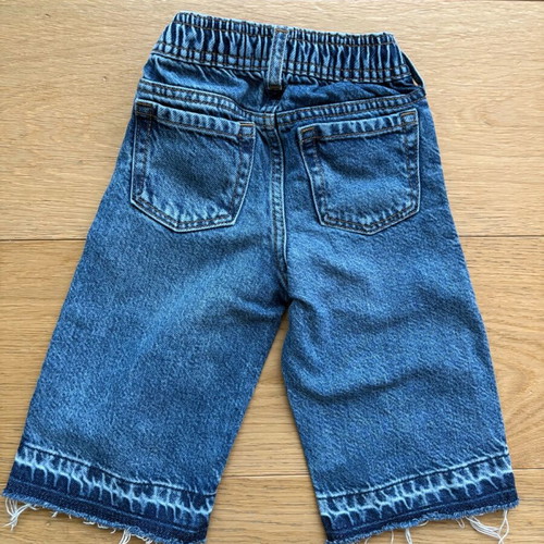 Gap jeans like new, size 12-18 months