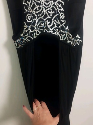Mini black dress with impressive back like new
