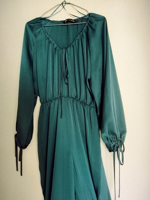 Γυναικεία σατέν ολόσωμη φόρμα Zara πράσινη (σμαραγδί) size S σαν καινούργια