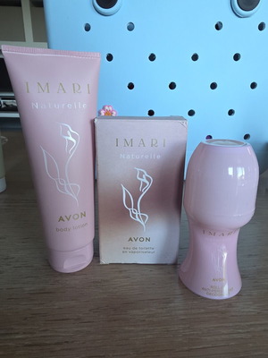 Avon Imari Naturelle gift set with parfum, body lotion and roll-on