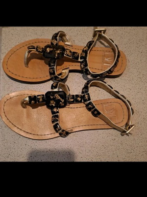 Diane von Fürstenberg sandals used, black and gold