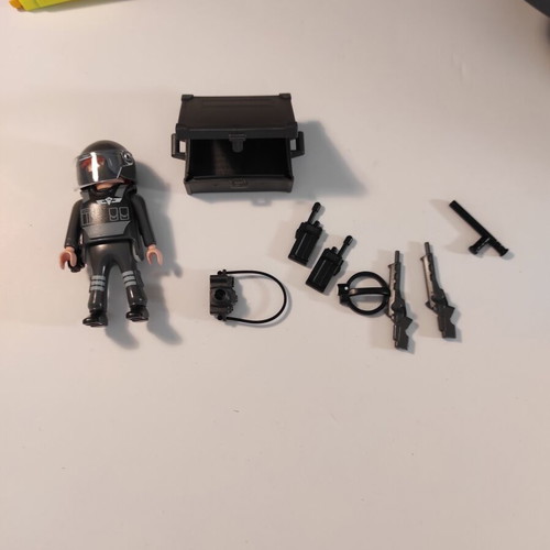 Playmobil City Action 5564 Special Forces Vehicle like new with extra gift