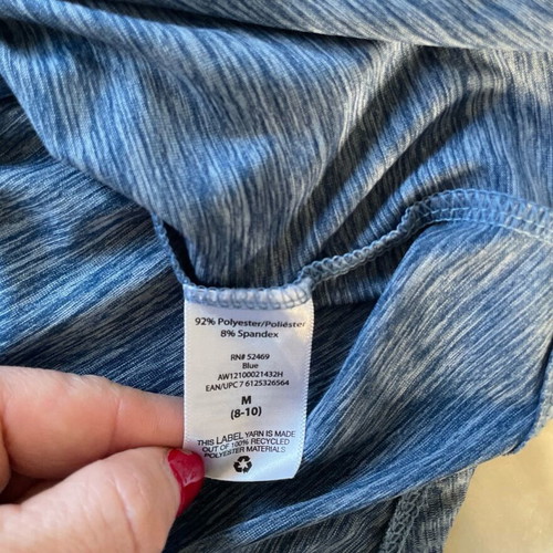 Athletic works set size M like new, blue and pink tops