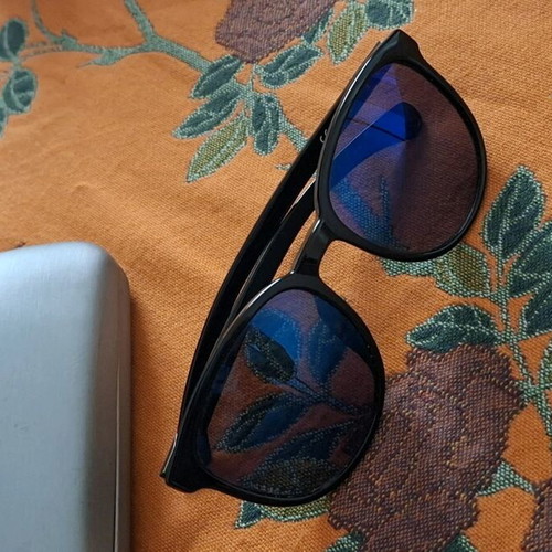 Calvin Klein Jeans Sunglasses like new, black acetate frame