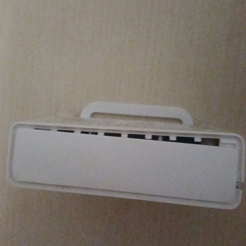ZTE ZXHN H108N Series Router like new with USB port issue