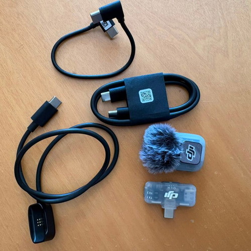 DJI Osmo Mobile 8P Creator Combo new