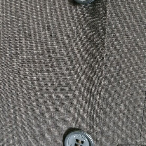 Louis Vuitton Uniformes brown suit, unworn