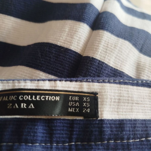 Skirt navy blue and white, size XS, used, zipper front