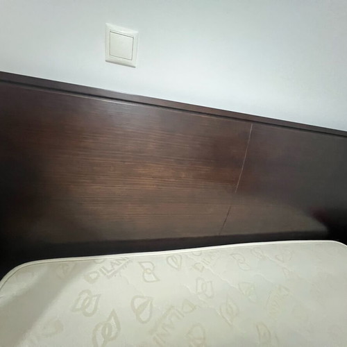 Wooden bedroom set like new, double bed 150×200 cm with nightstands