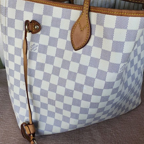 LV MM shoulder bag used, white