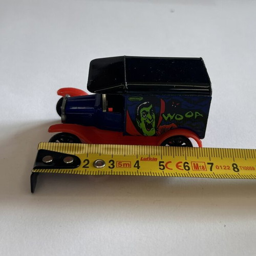 Matchbox 2005 Model T Ford Van 1921 Dracula