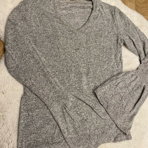 Bershka gray blouse size S used with wide sleeves and choker neck