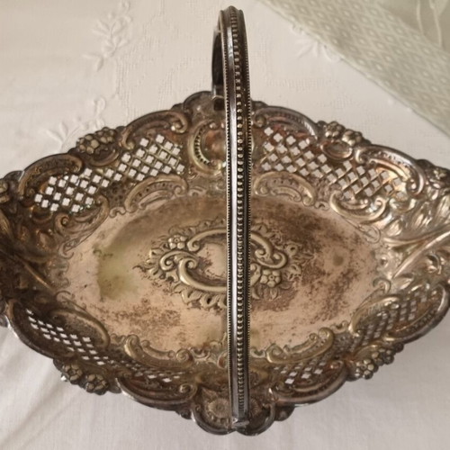 Serving Basket Fruit Bowl Art Nouveau Style like new