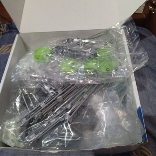 GraviTrax starter set like new, missing 3 marbles