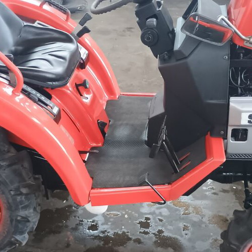 Shibaura P155F 4x4 17hp tractor like new, 2006, 606 hours