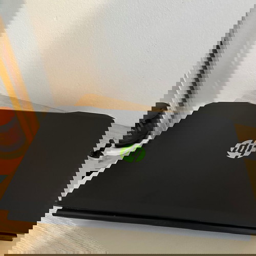 HP Pavilion Gaming 17 като нов с Intel Core i7, 32GB RAM, 512GB SSD