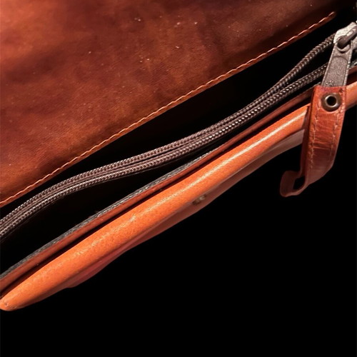 Leather handbag like new