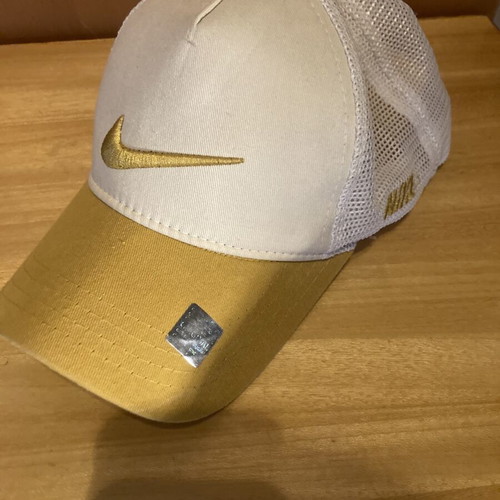Hats pack of 5 used, Diesel, Nike, Maui, Monster