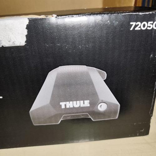 Thule WingBar Edge Roof Bars 95cm with 720500 Bases like new