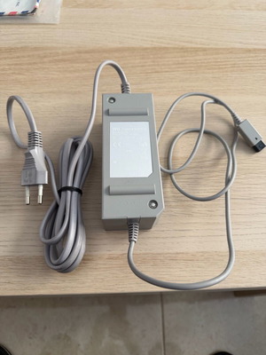 Nintendo Wii power supply like new, genuine