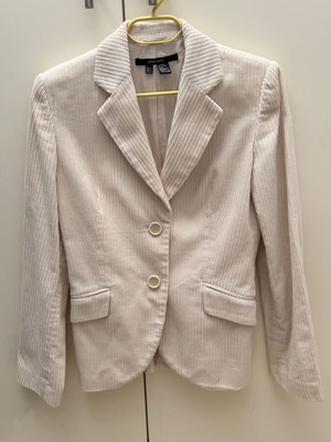 Zara corduroy jacket ecru like new, size Small