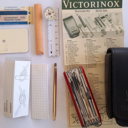 Victorinox 1.8810 Survival Kit used with sheath wear