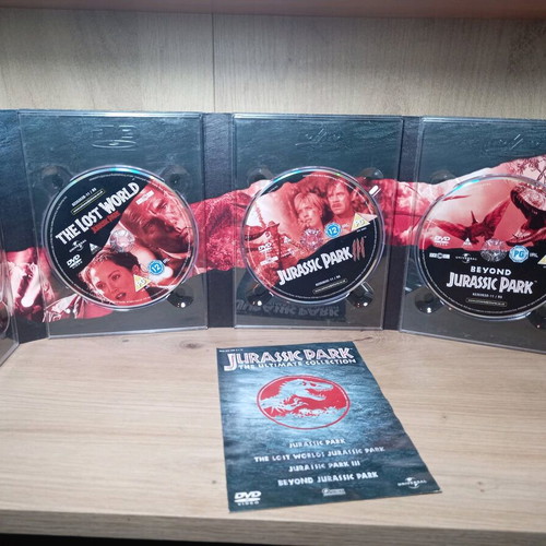 Jurassic Park Trilogy DVD like new with English subtitles