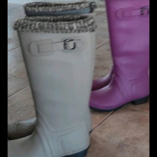 About you rain boots like new, size 38, Italian, beige and purple, two pairs