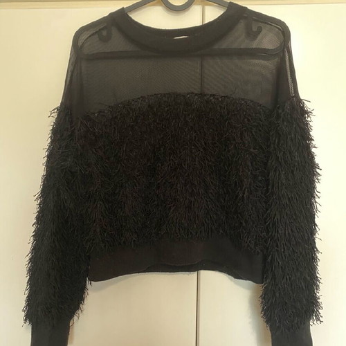 Women's blouse used with fringes and transparency, size M