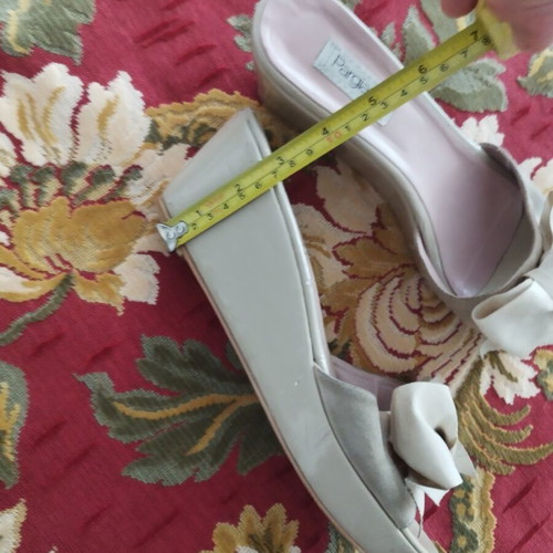 Sambo beige sandals size 41 used with minor scratches