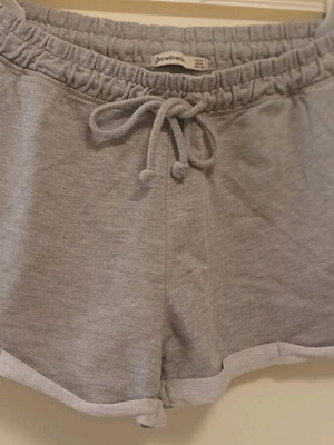 Stradivarius shorts used, cotton, size M, grey melange