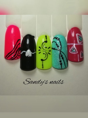 Press On Nails new, set of 10 with free application kit