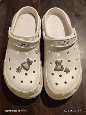 Migato Crocs Size 41 Like New, Fit Size 40, White