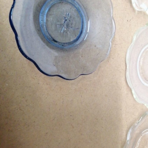 Vintage glass dessert plates set used, 3 transparent 1 blue