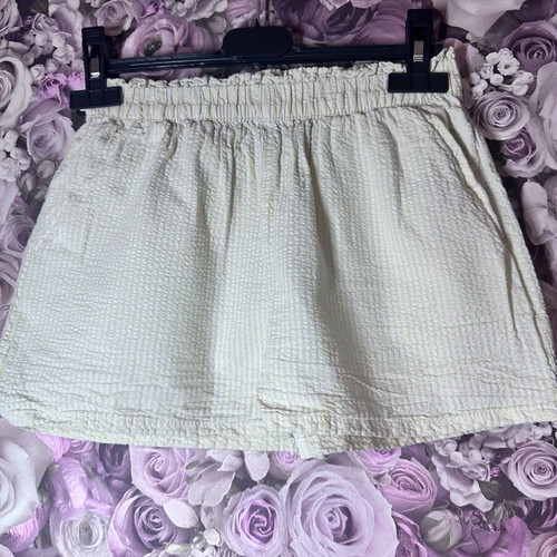 Destination kids shorts like new, beige yellow, size 12 years