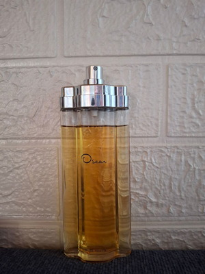 Oscar de la Renta Oscar 100ml edt σαν καινούργιο