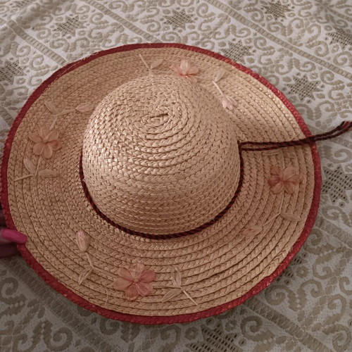 Straw hat like new