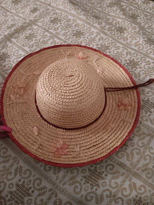 Straw hat like new