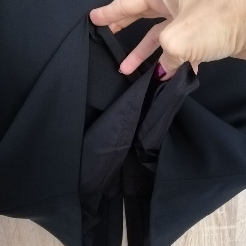 Italian skirt size S used in excellent condition, black