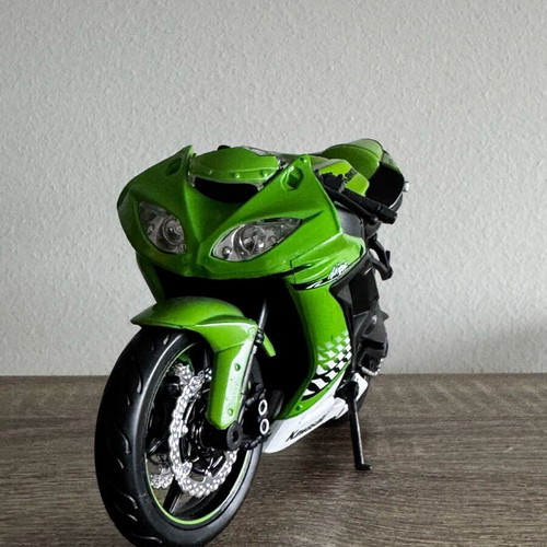 Maisto Kawasaki Ninja ZX-10R motorcycle miniature used