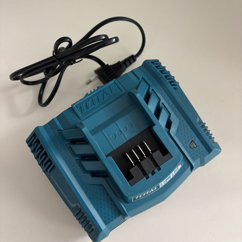 Total TFCLI2003 charger like new for Total P20S 20V batteries