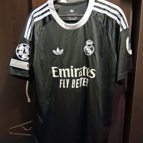 Real Madrid jersey away 2023 like new, size Large
