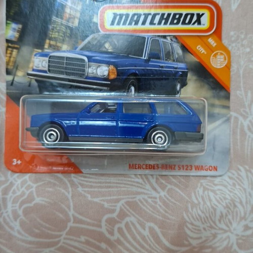 Matchbox Mercedes Benz Wagon car new